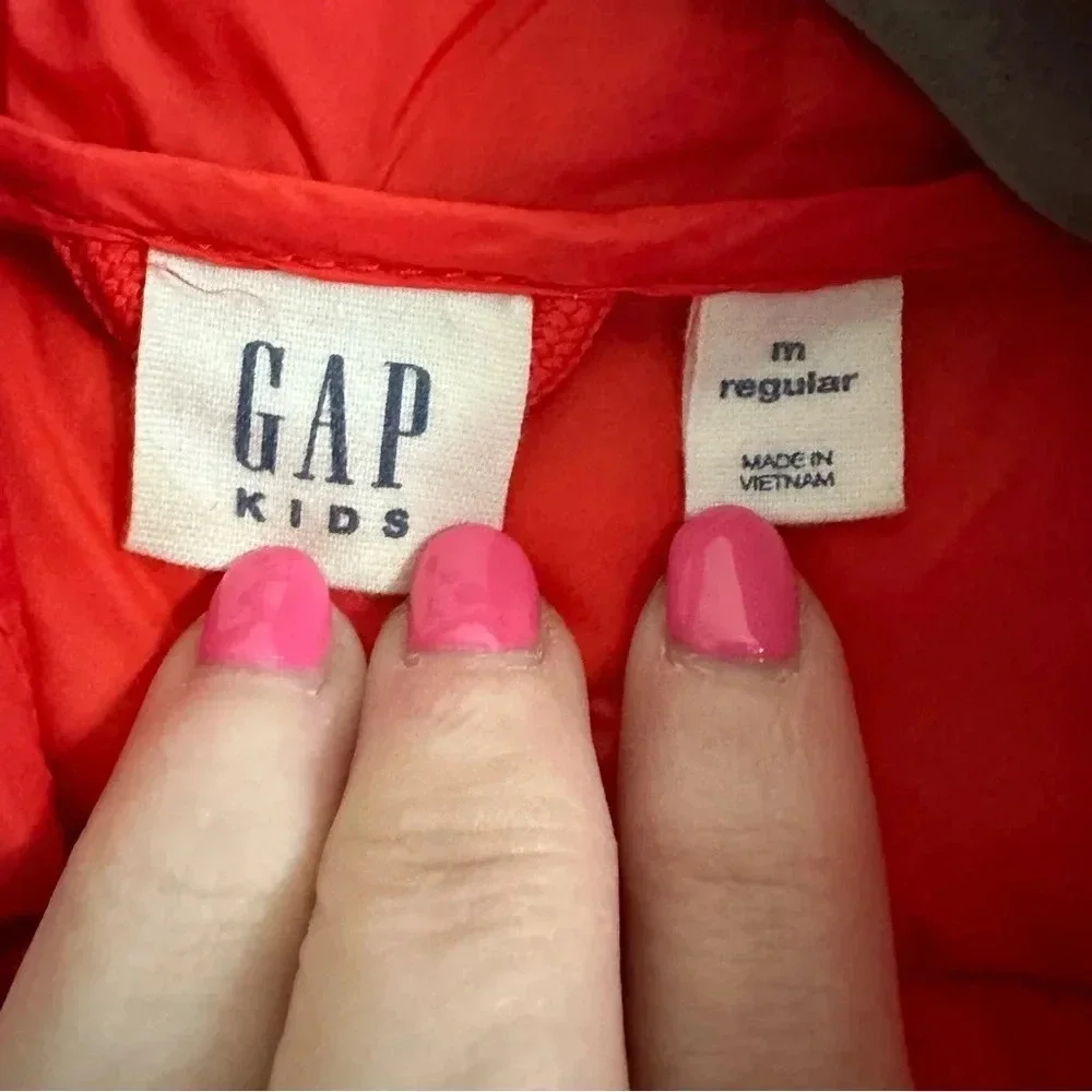 Gap Kids Puffer Vest Red Size Medium Primaloft Zip Front Pockets Outdoor Hiking